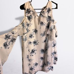 Dress cut out shoulder